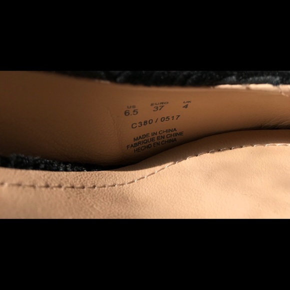 Pour La Victoire Daria Black Velvet Mule Pump - Picture 8 of 8